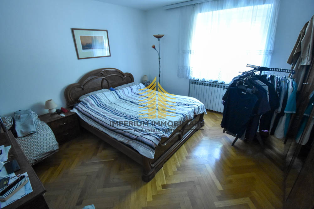 Casa, Vendita, Zagabria, Stenjevec, 400m2, Doppia