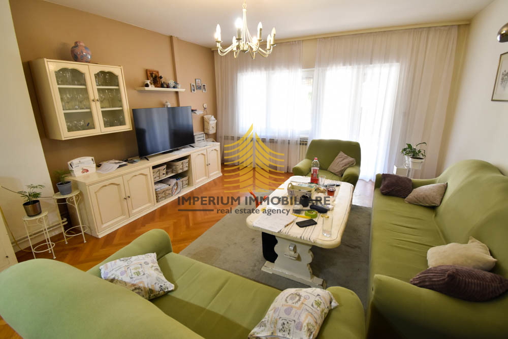 Casa, Vendita, Zagabria, Stenjevec, 400m2, Doppia