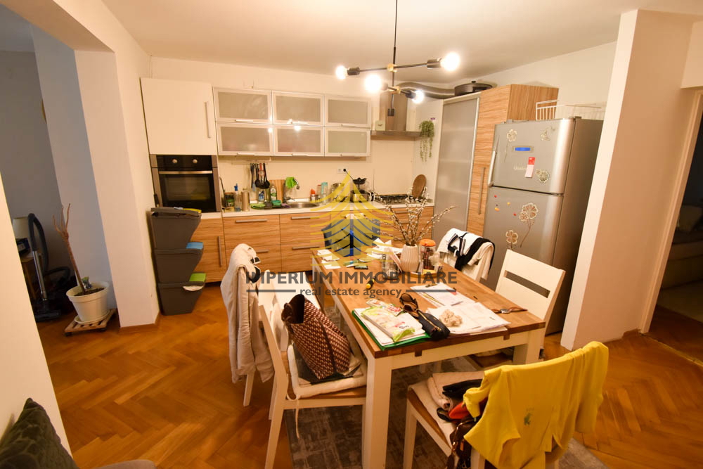 Casa, Vendita, Zagabria, Stenjevec, 400m2, Doppia