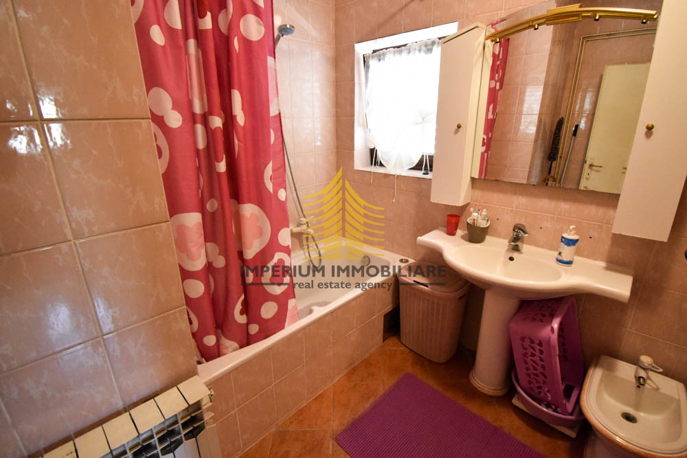 Casa, Vendita, Zagabria, Stenjevec, 400m2, Doppia