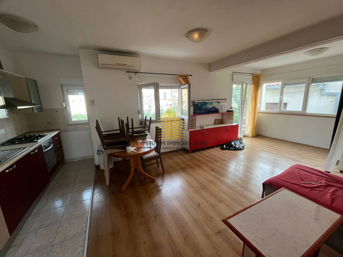 Casa, Vendita, Spalato, Mejaši, 192m2, Indipendente