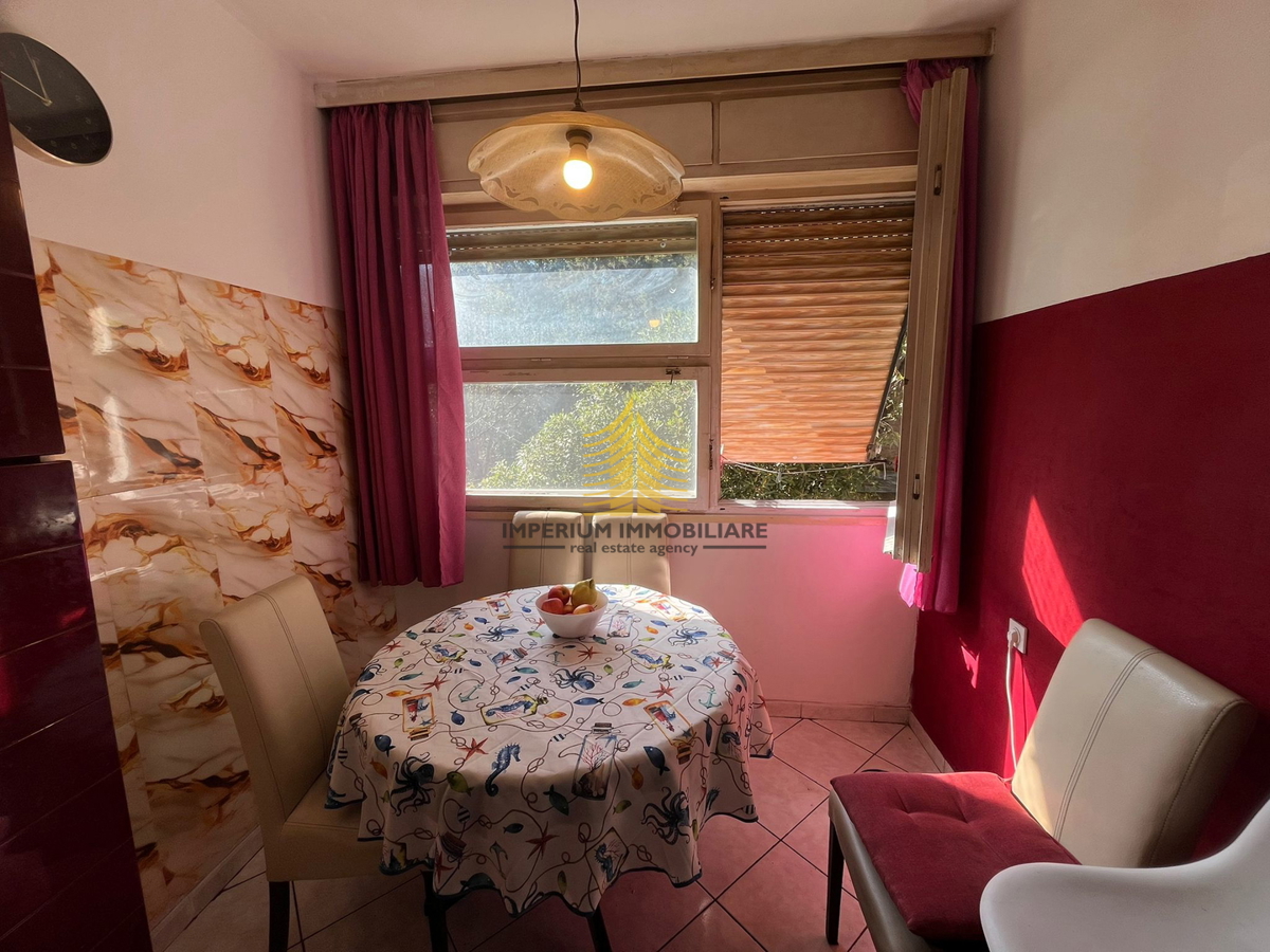 Appartamento, Vendita, Spalato, Bol, 68,6 m2, 2,5 locali (2 camere + soggiorno doppio)