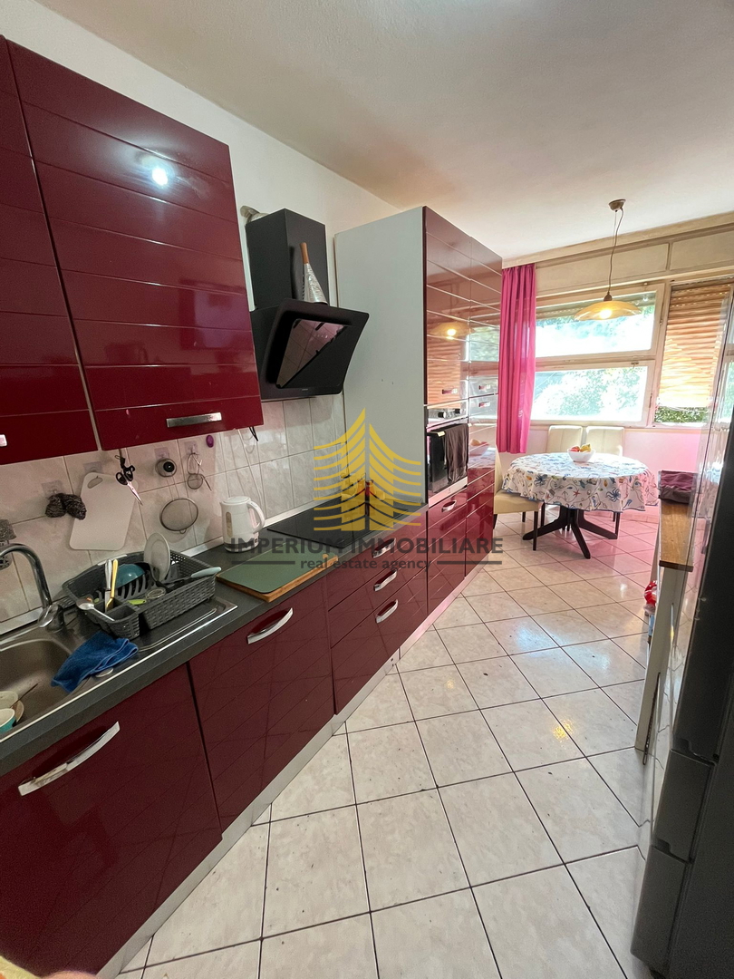 Appartamento, Vendita, Spalato, Bol, 68,6 m2, 2,5 locali (2 camere + soggiorno doppio)