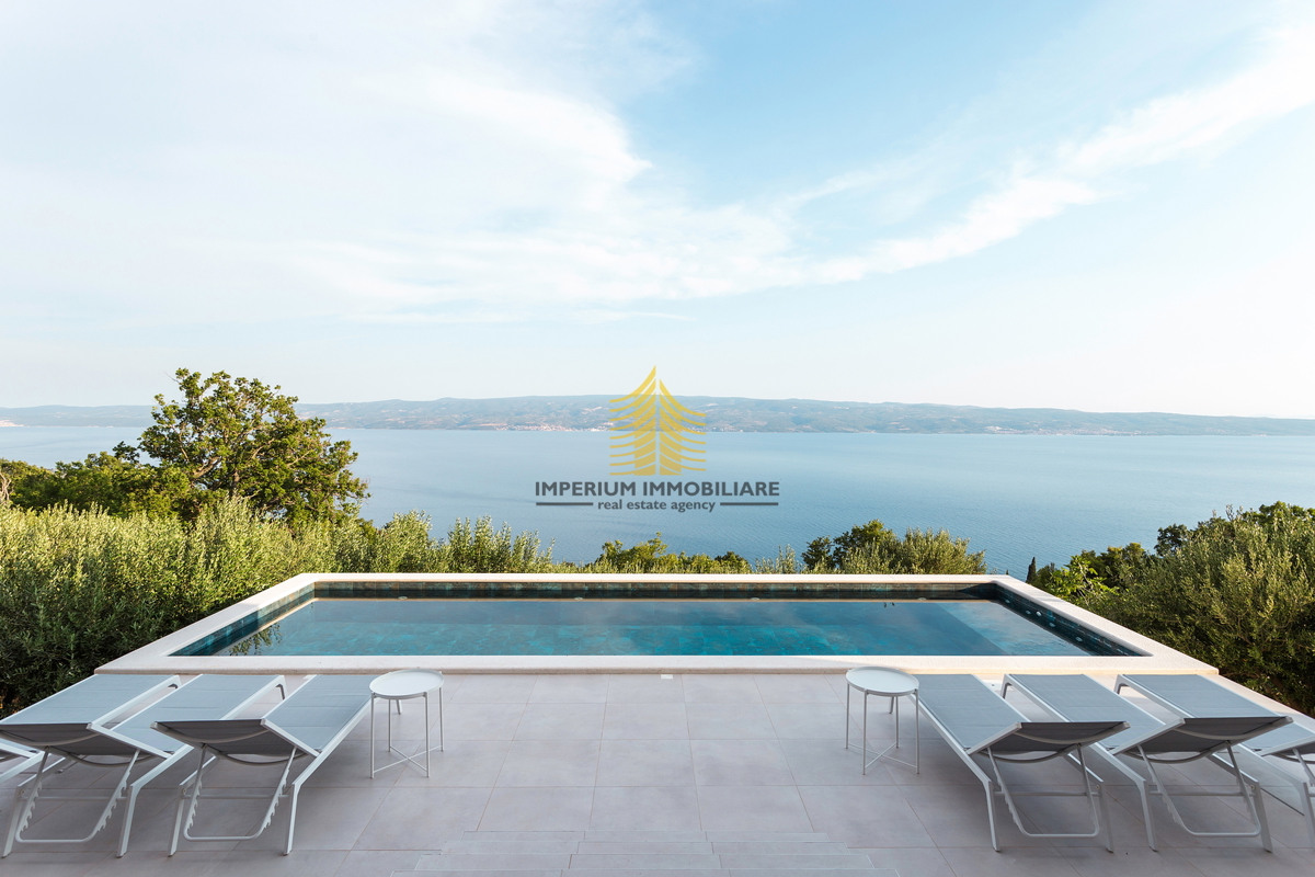 Casa, Vendita, Dugi Rat, Jesenice, 213m2, Indipendente