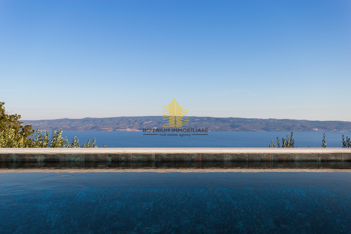 Casa, Vendita, Dugi Rat, Jesenice, 213m2, Indipendente