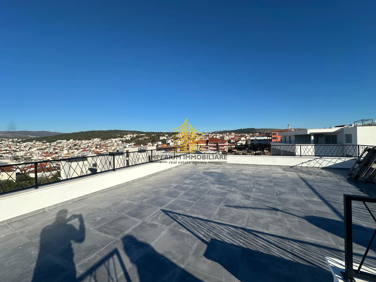 Appartamento, Vendita, Okrug, Okrug Gornji, 110m2, 4,5 locali (4S+DB)