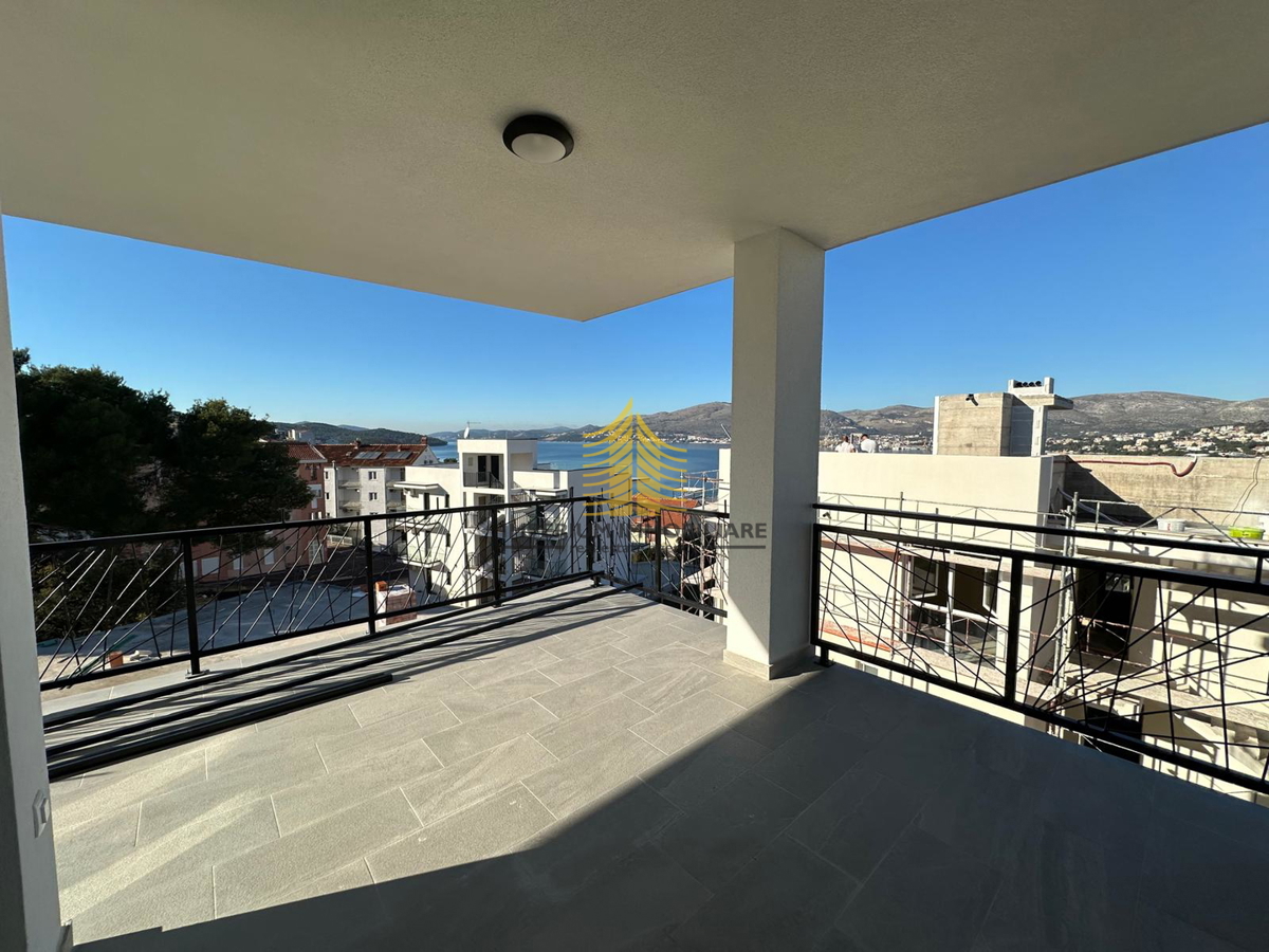 Appartamento, Vendita, Okrug, Okrug Gornji, 110m2, 4,5 locali (4S+DB)