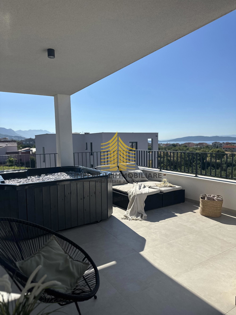 Appartamento, Vendita, Kaštel Stari, 76,74 m², 3,5 locali (3S+DB)