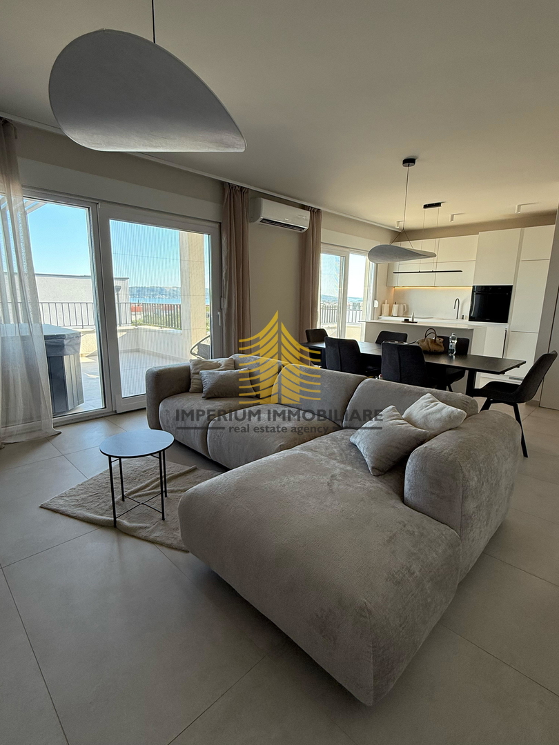 Appartamento, Vendita, Kaštel Stari, 76,74 m², 3,5 locali (3S+DB)