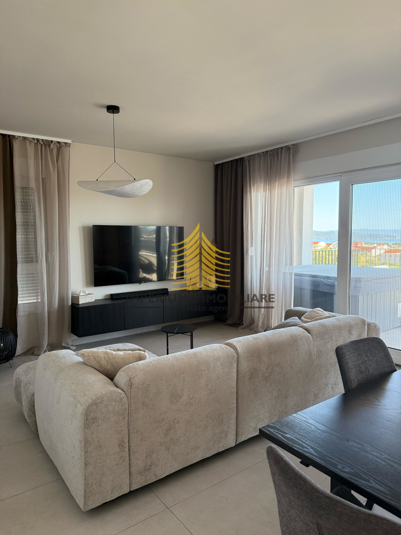 Appartamento, Vendita, Kaštel Stari, 76,74 m², 3,5 locali (3S+DB)