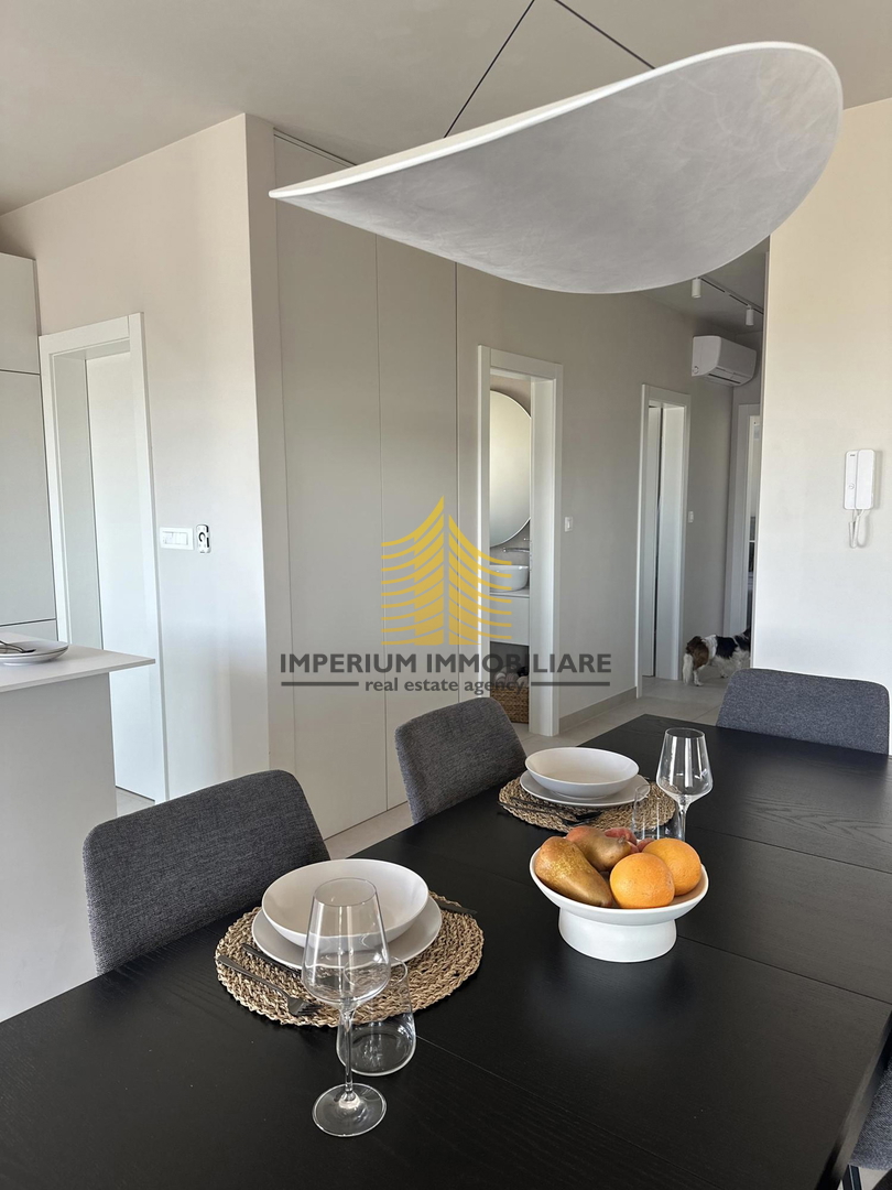 Appartamento, Vendita, Kaštel Stari, 76,74 m², 3,5 locali (3S+DB)