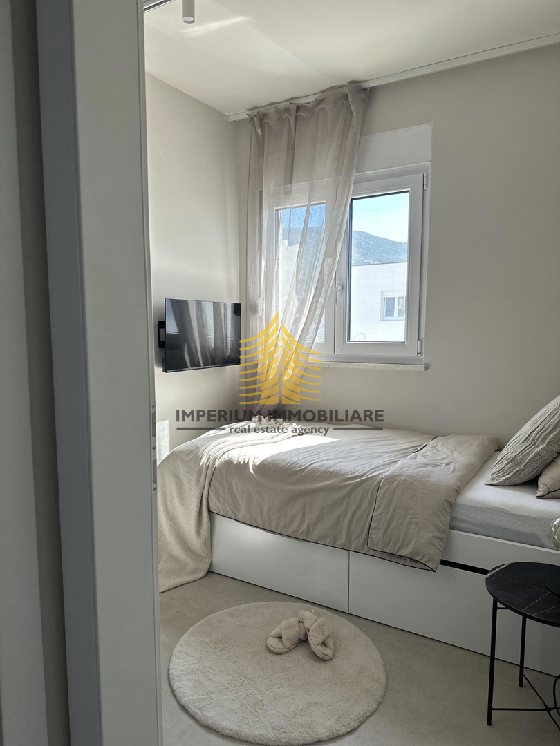 Appartamento, Vendita, Kaštel Stari, 76,74 m², 3,5 locali (3S+DB)