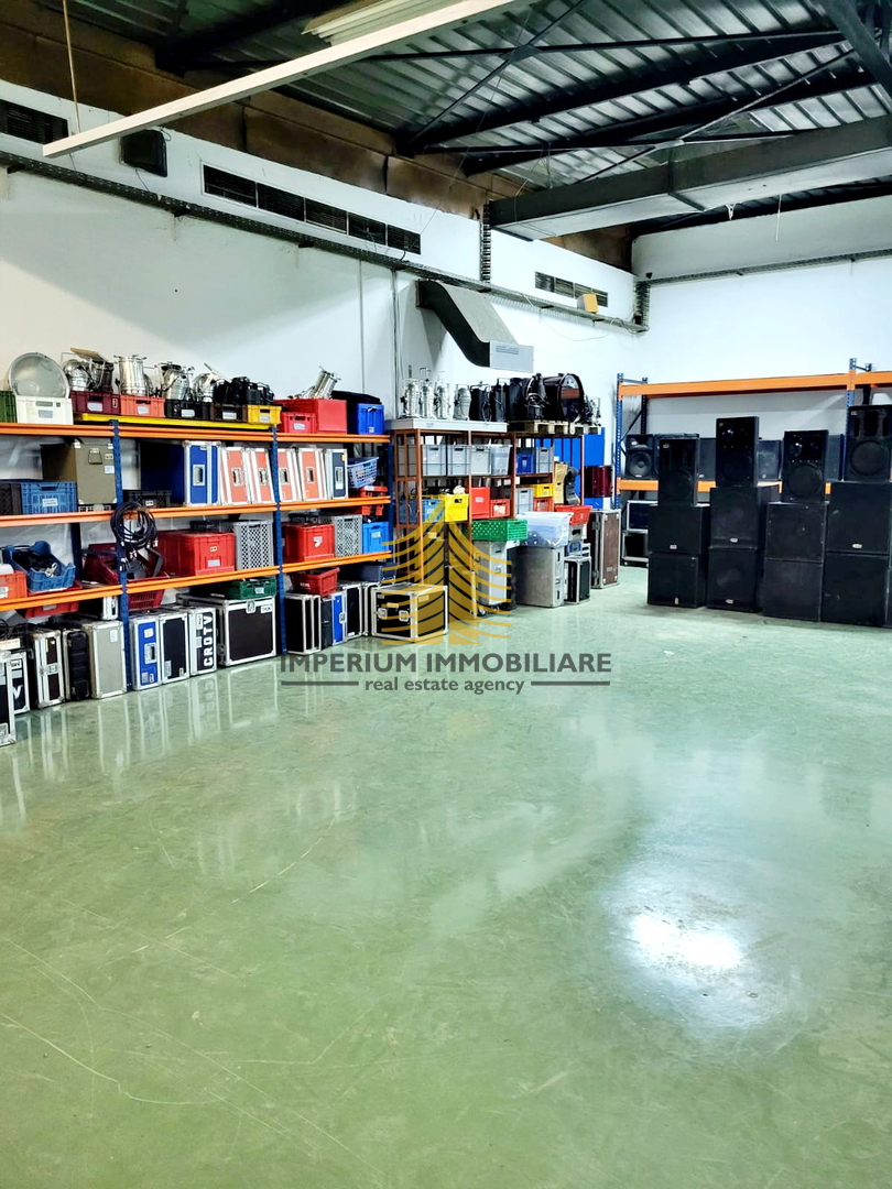 Spazio commerciale, Vendita, Hrvatska Kostajnica, 3000m2, Complesso commerciale