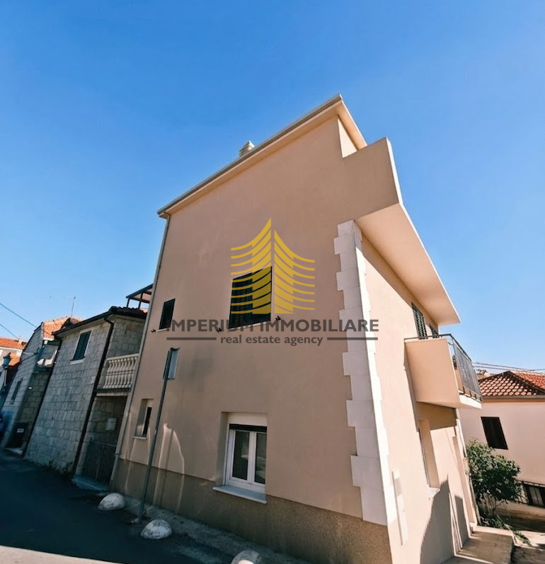 Casa, Vendita, Slatine, 150m2, Doppia