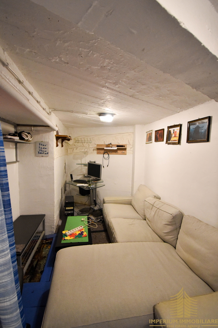 Spazio commerciale, Vendita, Donji Grad, Donji grad, 90m2, Spazio combinato