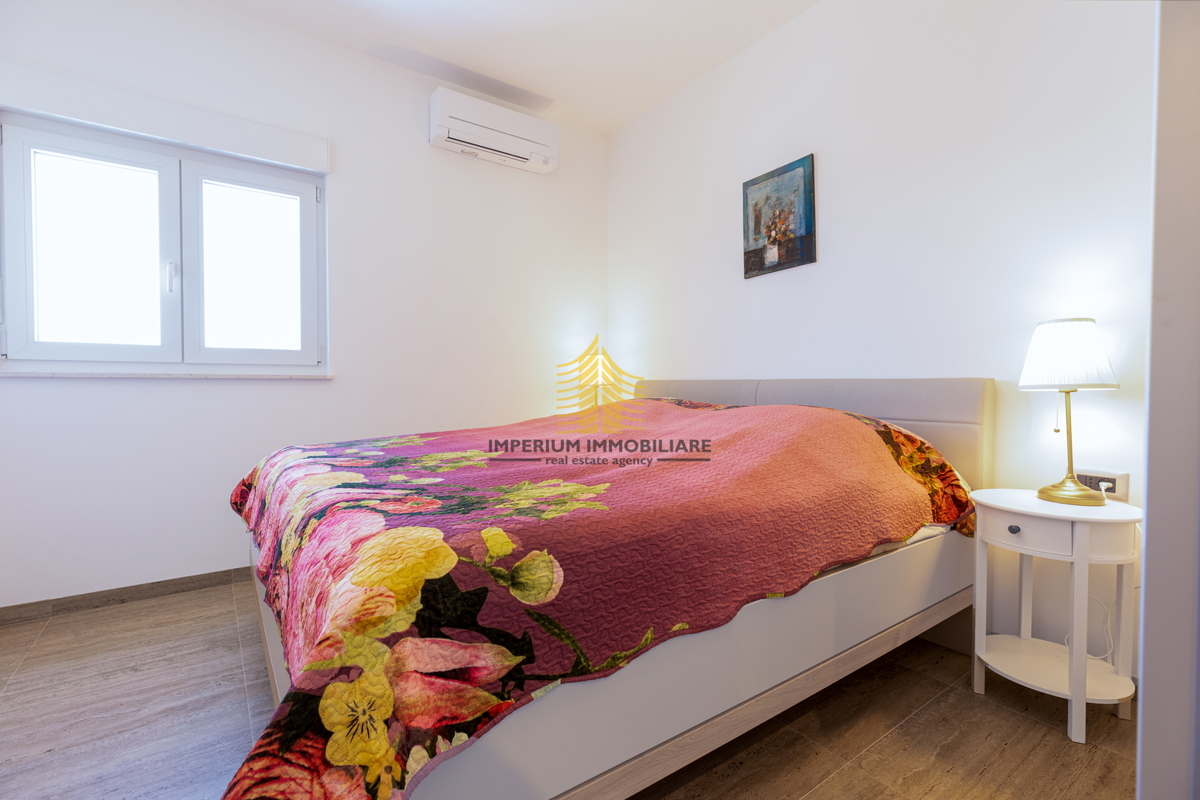 Casa, Vendita, Kaštel Lukšić, 113m2, Indipendente