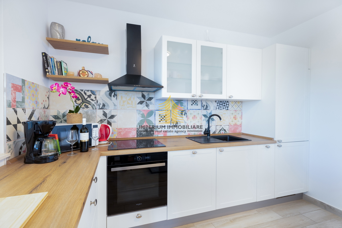 Casa, Vendita, Kaštel Lukšić, 113m2, Indipendente