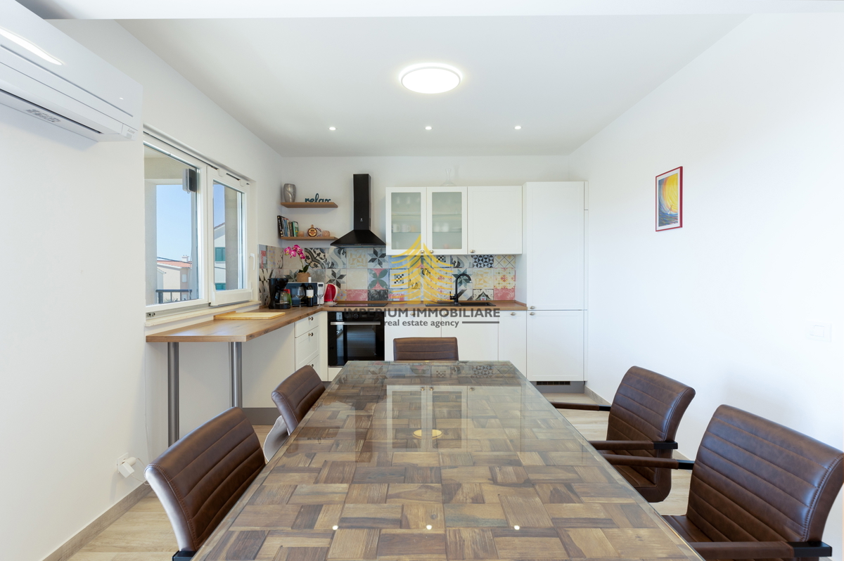 Casa, Vendita, Kaštel Lukšić, 113m2, Indipendente