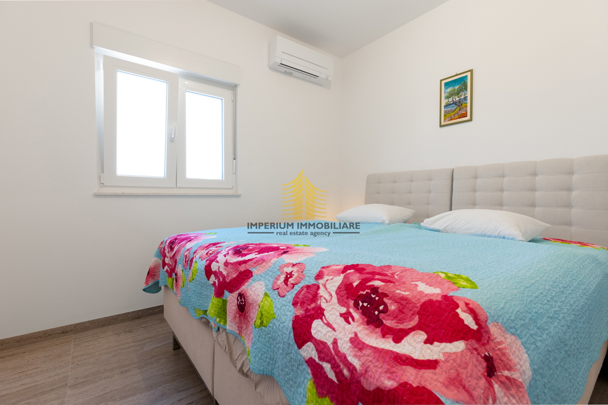 Casa, Vendita, Kaštel Lukšić, 113m2, Indipendente