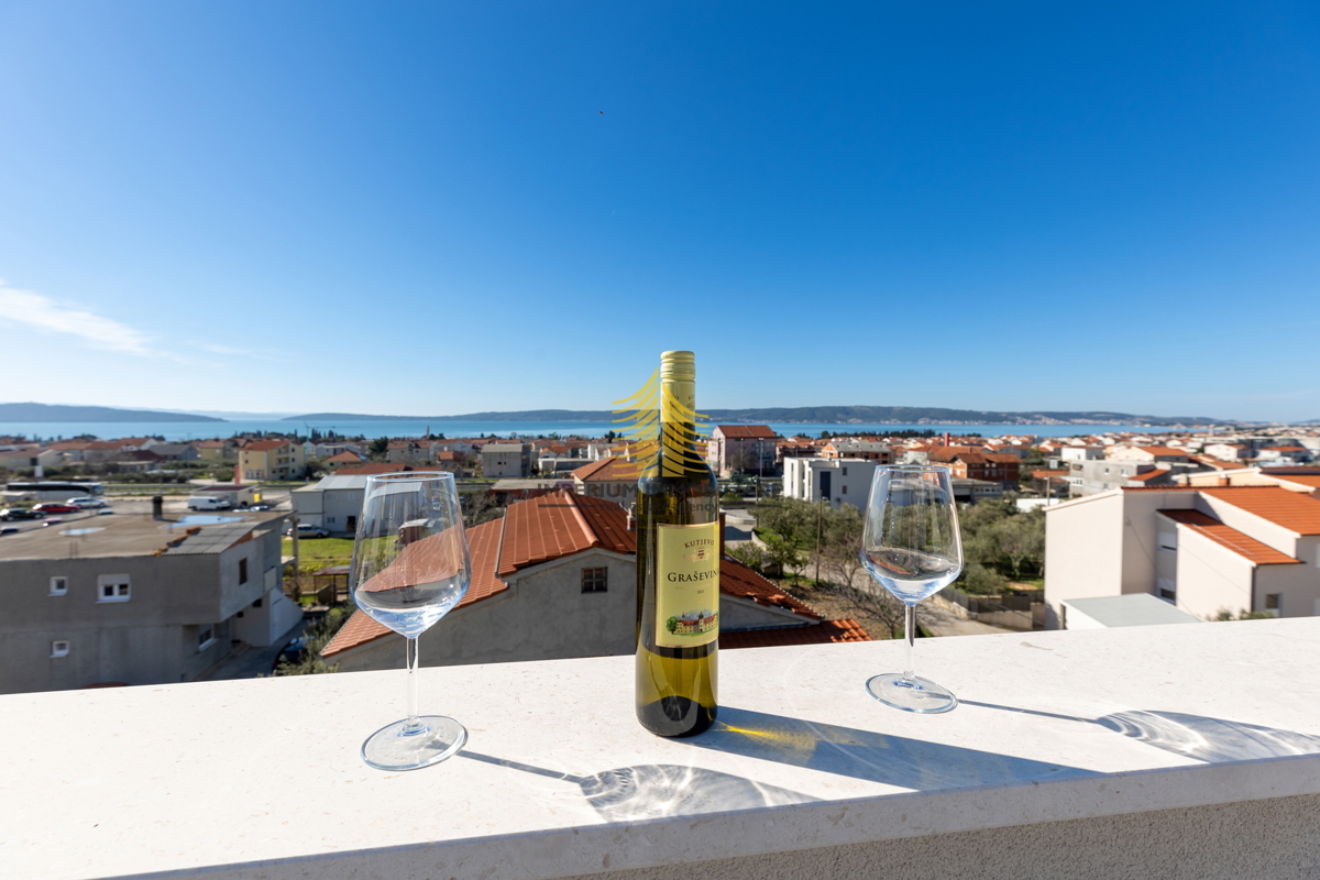 Casa, Vendita, Kaštel Lukšić, 113m2, Indipendente