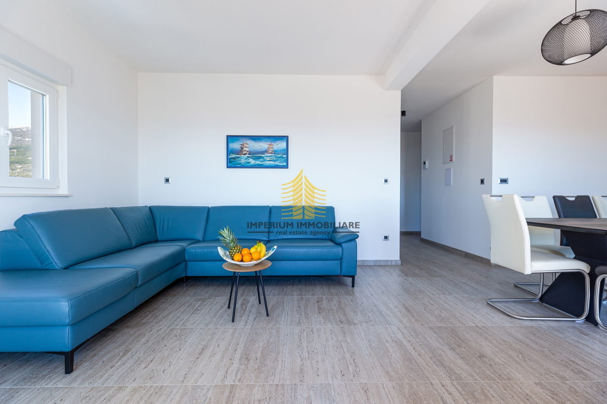 Casa, Vendita, Kaštel Lukšić, 113m2, Indipendente