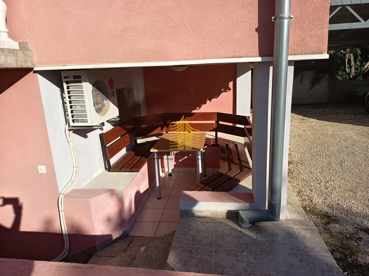 Casa, Vendita, Biograd na Moru, 264m2, Edificio residenziale plurifamiliare