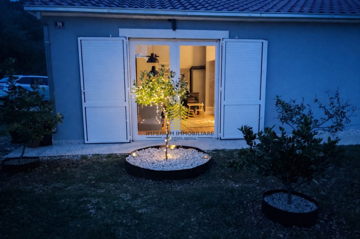 Casa, Vendita, Kaštel Novi, 146m2, Indipendente