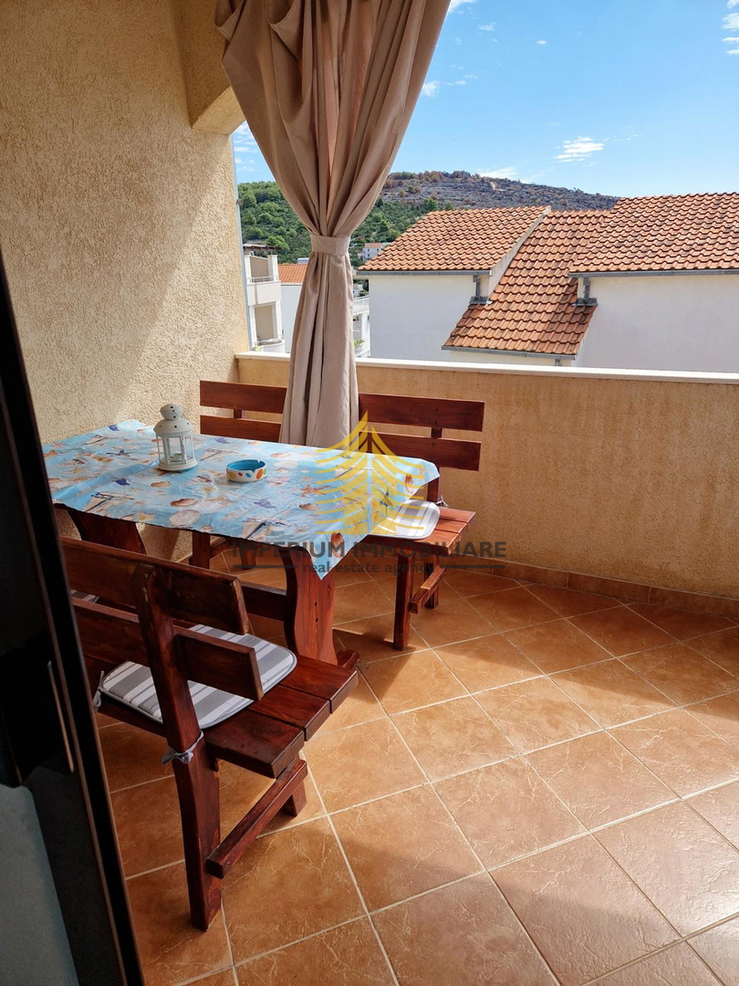 Casa, Vendita, Okrug, Okrug Gornji, 350m2, Indipendente