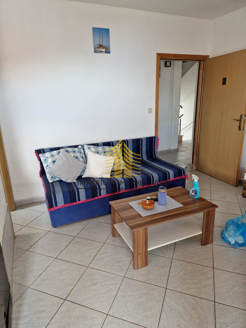 Casa, Vendita, Okrug, Okrug Gornji, 350m2, Indipendente