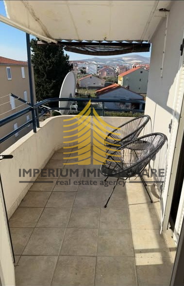 Appartamento, Vendita, Kaštel Štafilić, 70,83 m², 3,5 locali (3 camere + soggiorno)