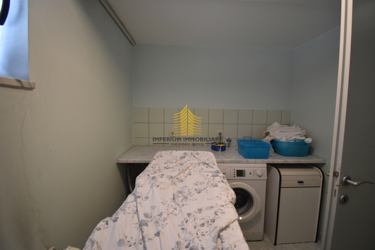 Casa, Vendita, Podsljeme, Gračani, 335m2, Indipendente