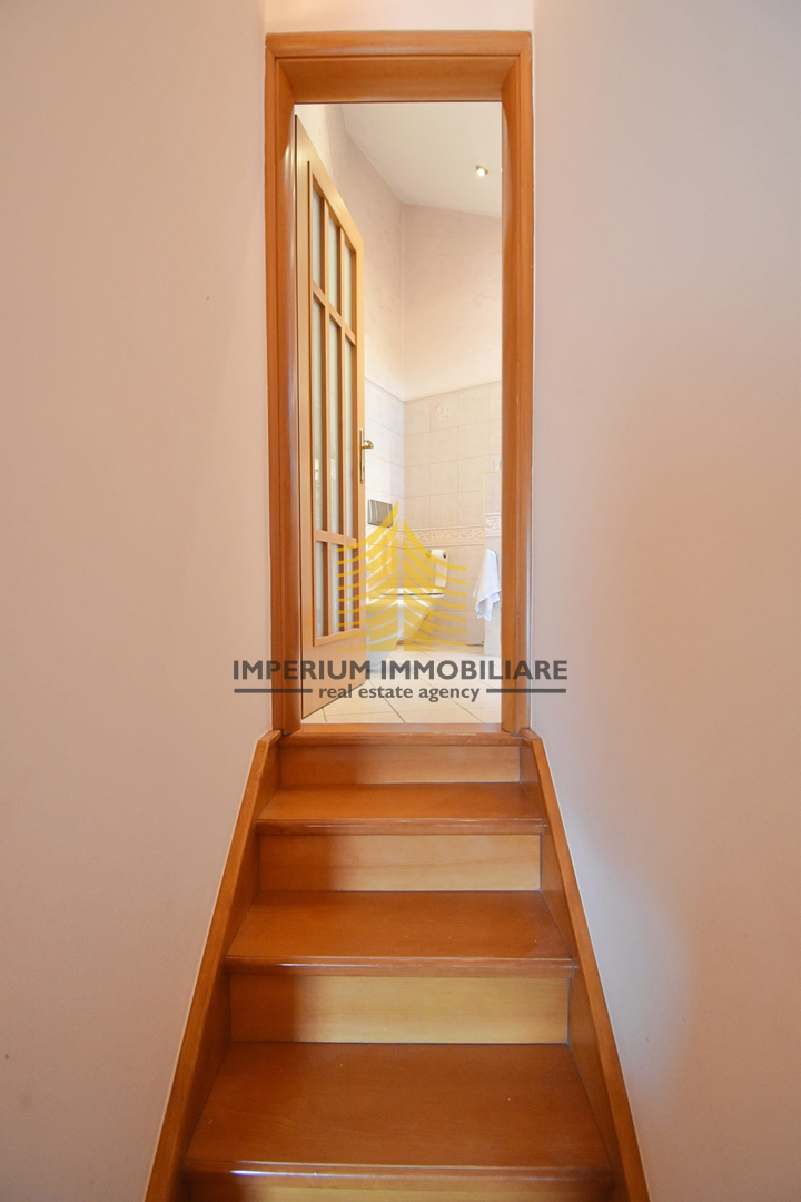 Casa, Vendita, Podsljeme, Gračani, 335m2, Indipendente