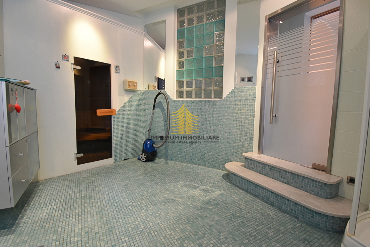 Casa, Vendita, Podsljeme, Gračani, 335m2, Indipendente