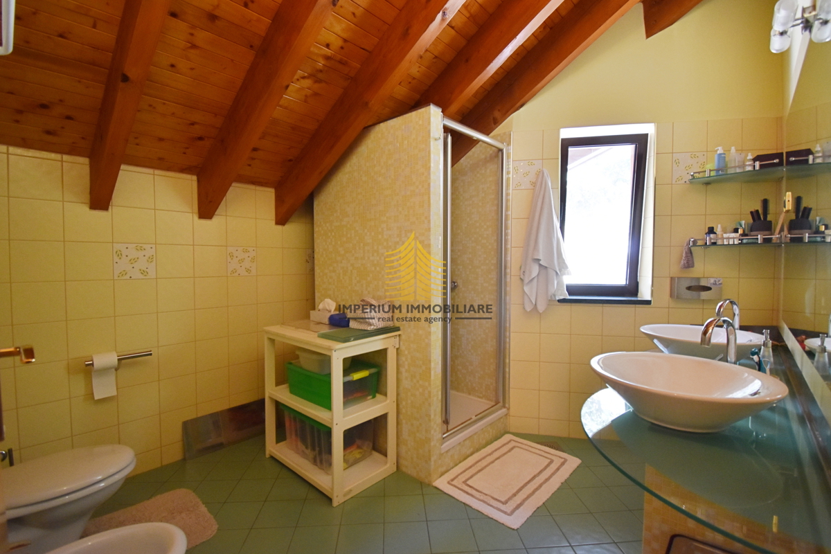 Casa, Vendita, Podsljeme, Gračani, 335m2, Indipendente