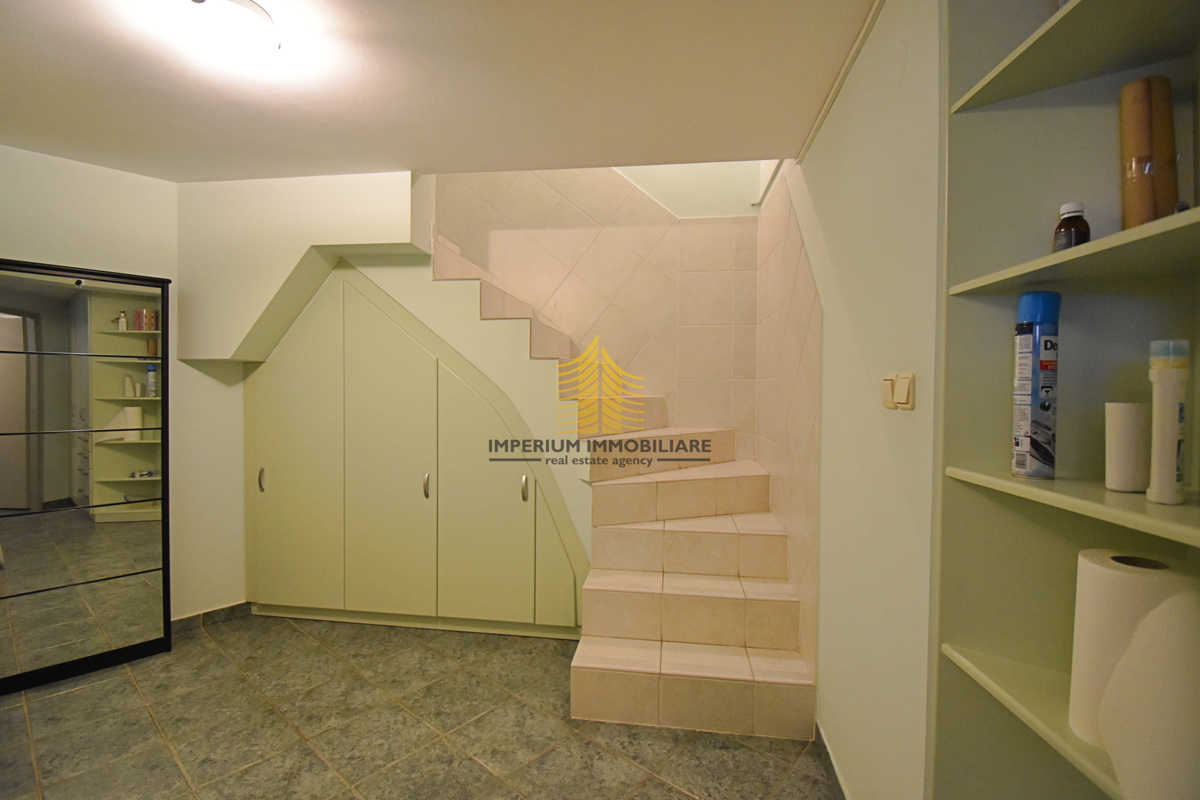 Casa, Vendita, Podsljeme, Gračani, 335m2, Indipendente