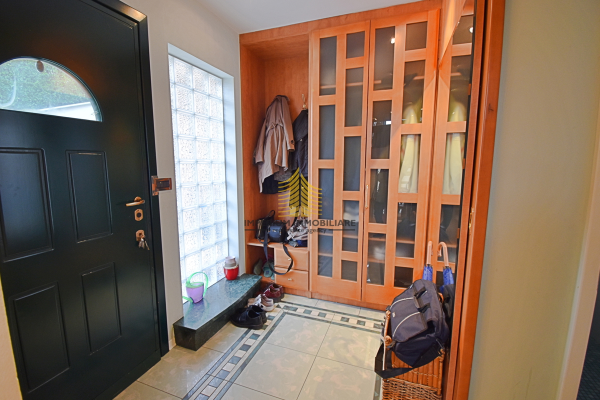 Casa, Vendita, Podsljeme, Gračani, 335m2, Indipendente