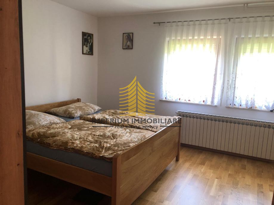 Casa, Vendita, Samobor, Giznik, 210m2, Indipendente