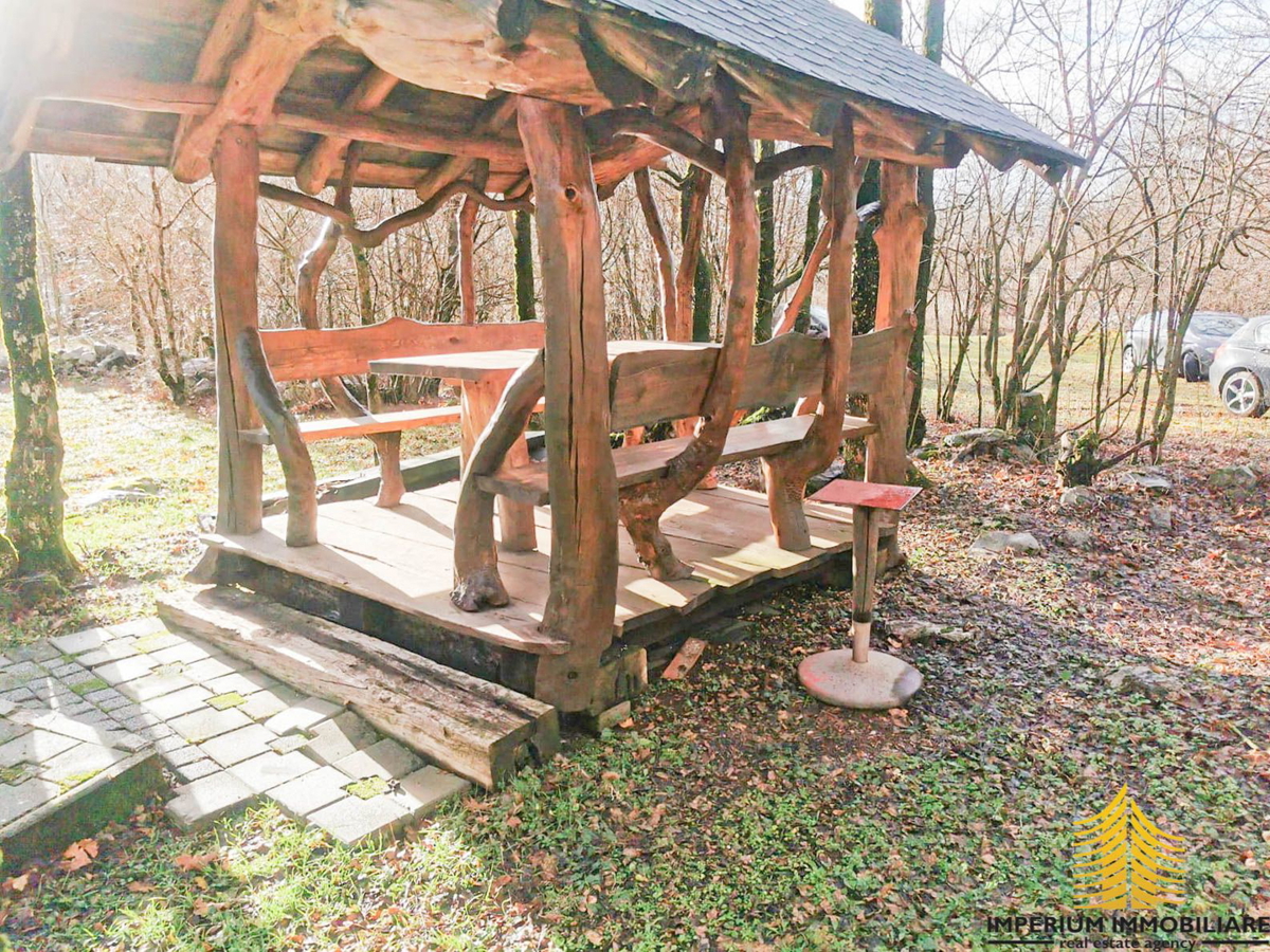 Terreno, Vendita, Gračac, 12646m2, Per investimento