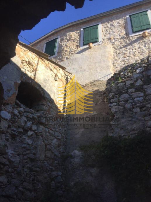 Casa, Vendita, Jelsa, Vrisnik, 104m2, A schiera