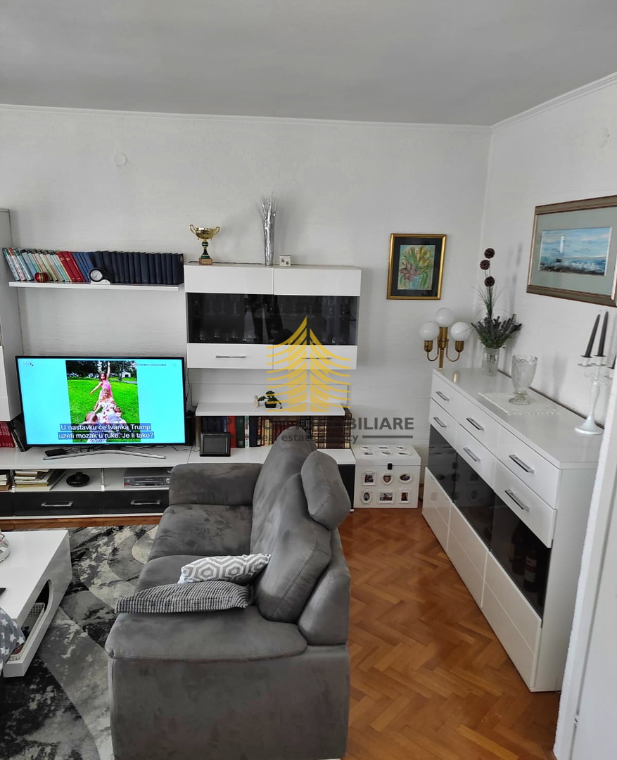 Appartamento, Vendita, Zadar, Petrići, 155 m², 3,5 locali (3 camere + soggiorno doppio)