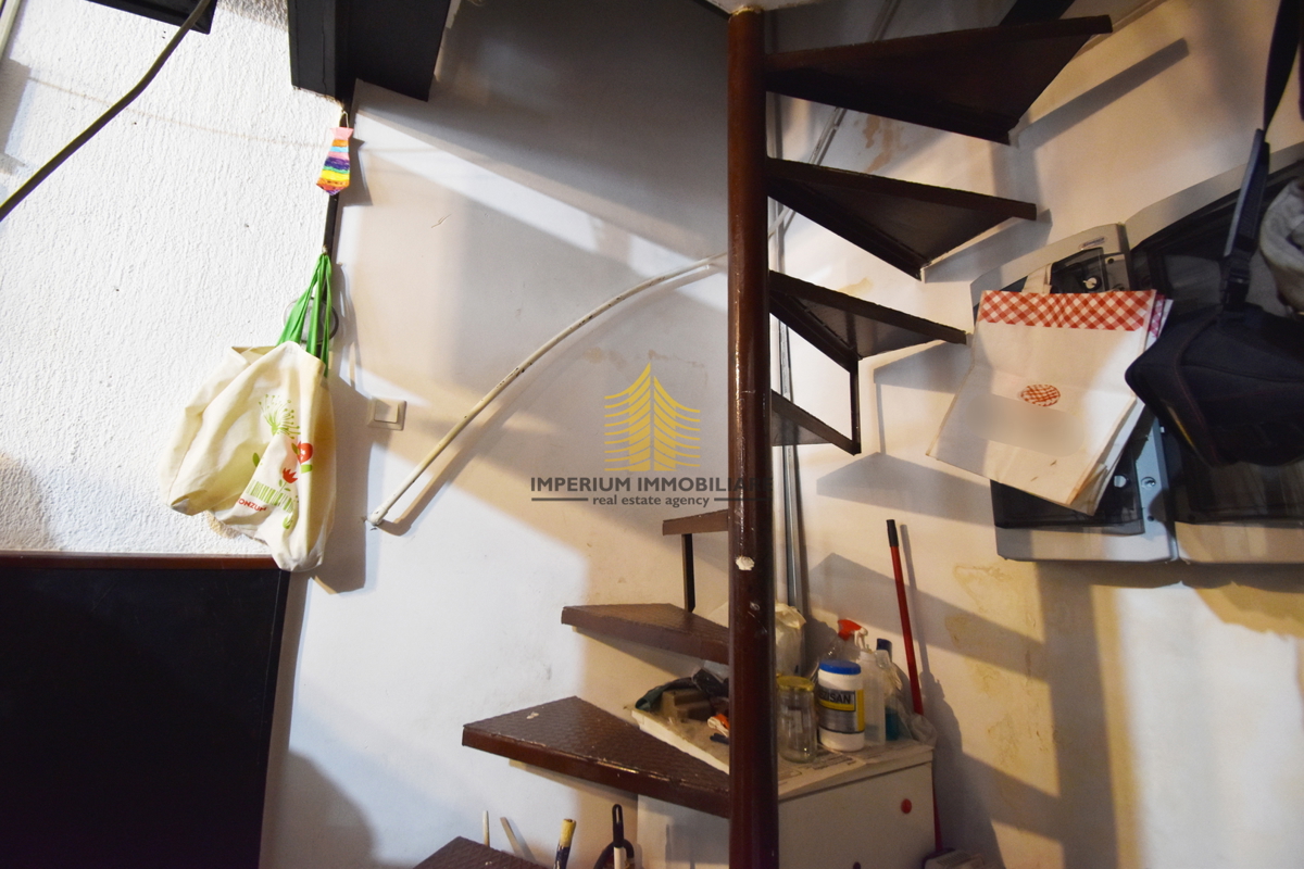 Locale commerciale, Vendita, Donji Grad, Donji grad, 60m2, Locale su strada