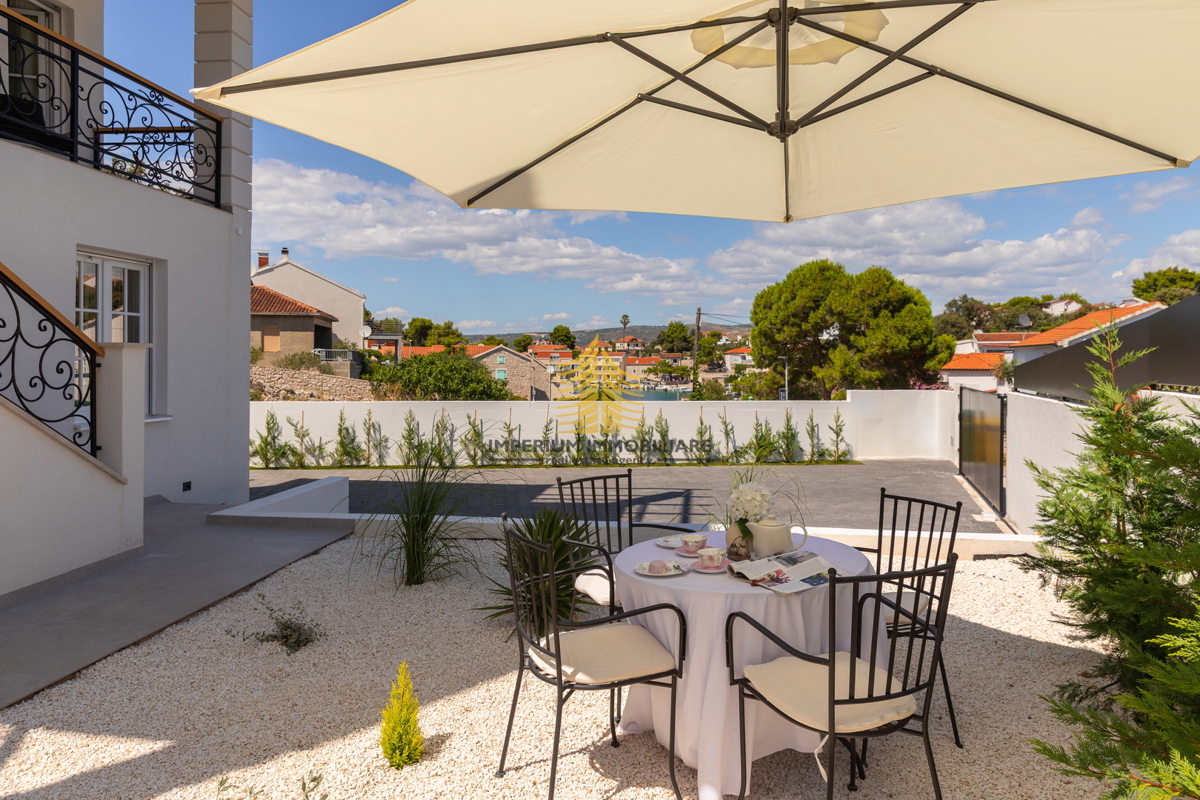 Casa, Vendita, Rogoznica, Ražanj, 407,32 m², Villa