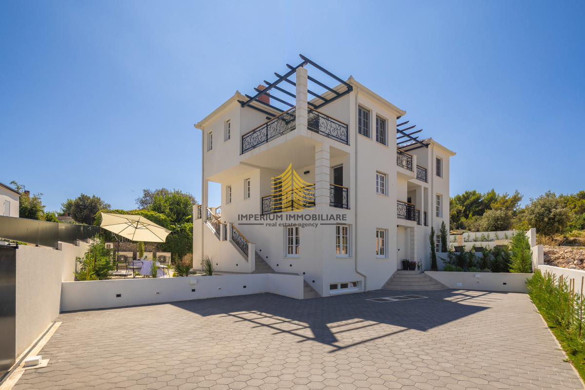 Casa, Vendita, Rogoznica, Ražanj, 407,32 m², Villa