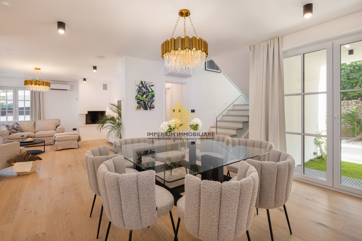 Casa, Vendita, Rogoznica, Ražanj, 407,32 m², Villa