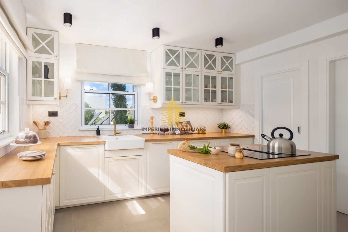 Casa, Vendita, Rogoznica, Ražanj, 407,32 m², Villa