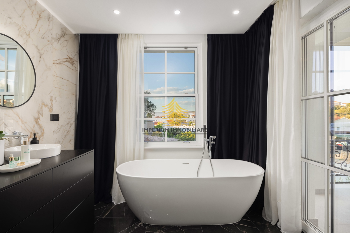 Casa, Vendita, Rogoznica, Ražanj, 407,32 m², Villa