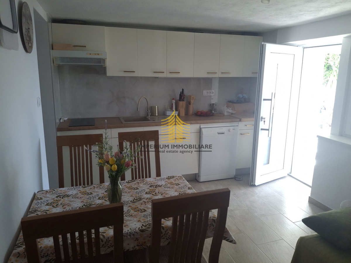 Appartamento, Vendita, Okrug, Okrug Gornji, 82m2, 2,5 locali (2S+DB)