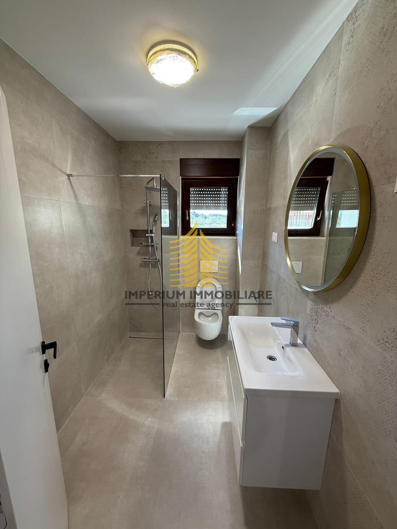 Appartamento, Vendita, Sveti Filip e Giacomo, Turanj, 100m2, 2,5 locali (2 camere + soggiorno)