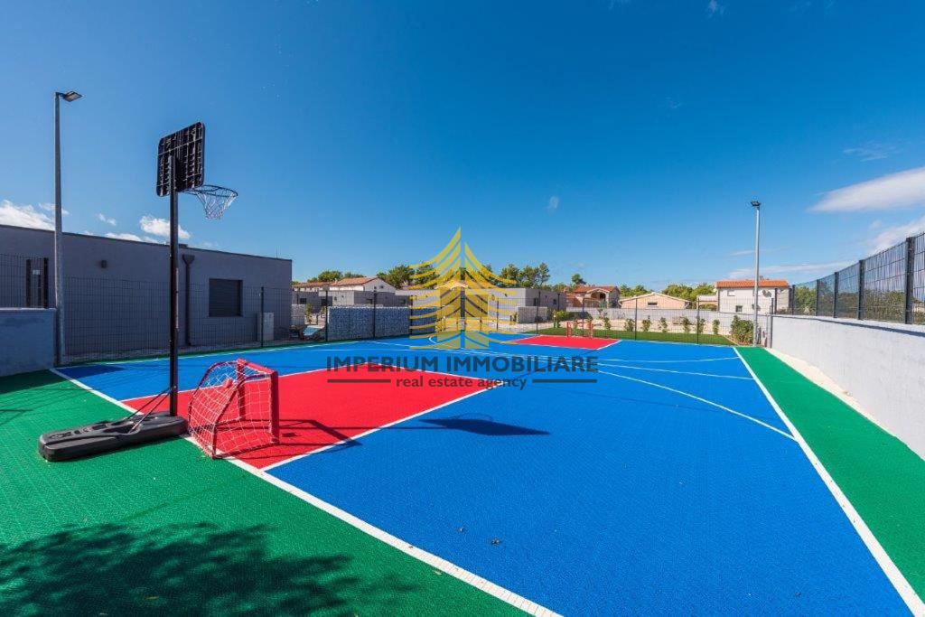 Immobili per vacanze, Vendita, Vir, 1000m2, Appartamento