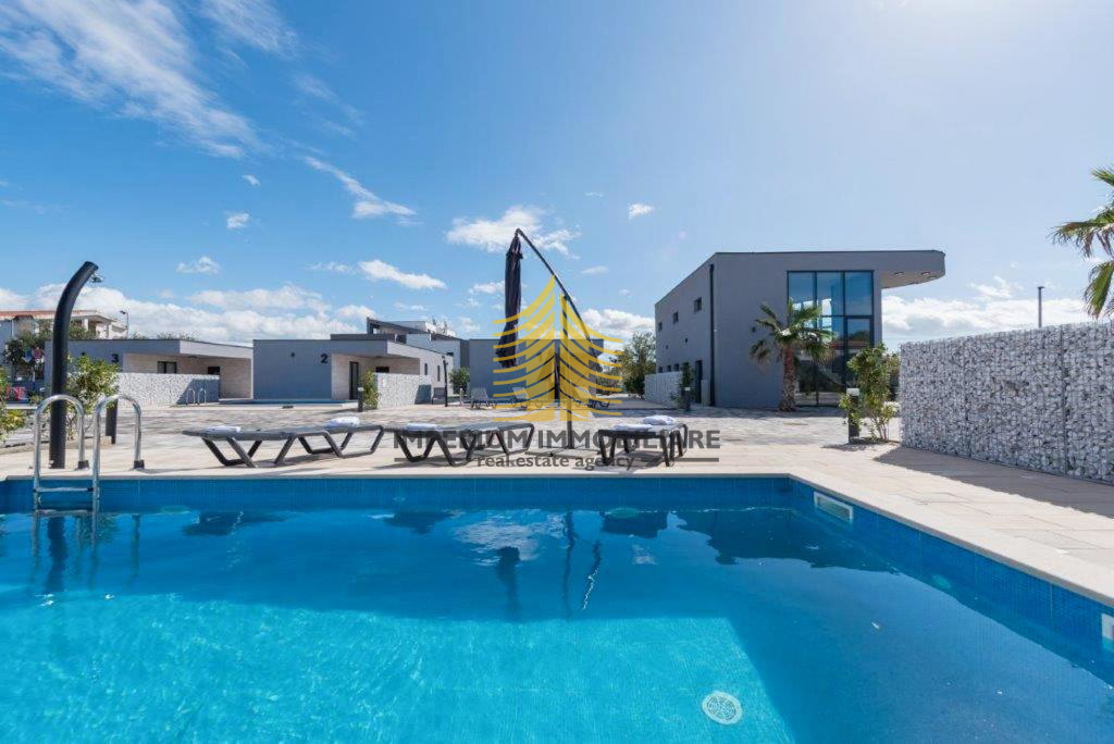 Immobili per vacanze, Vendita, Vir, 1000m2, Appartamento